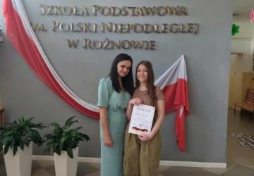 KONKURS REJONOWY Z JĘZYKA NIEMIECKIEGO W ROŻNOWIE I NASTĘPNY SUKCES ANNY DUDY UCZENNICY KLASY VII A